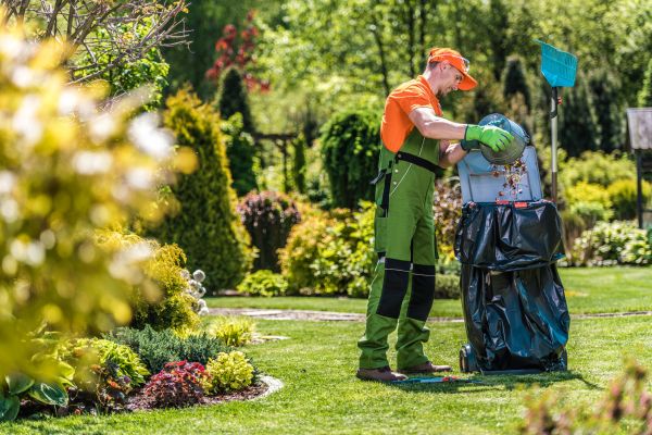Cost of Lawn Cleaning Service in Oviedo