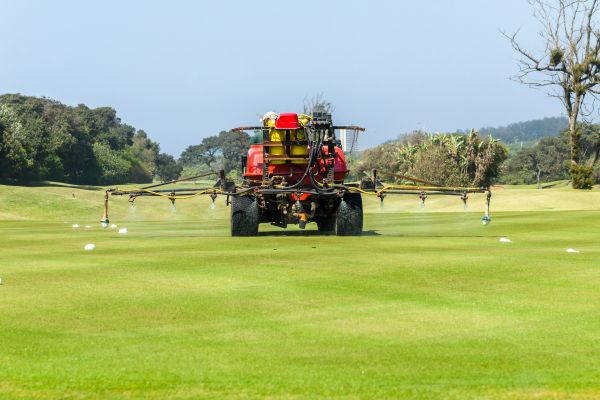 Cost of Golf Course Lawn Care in Oviedo